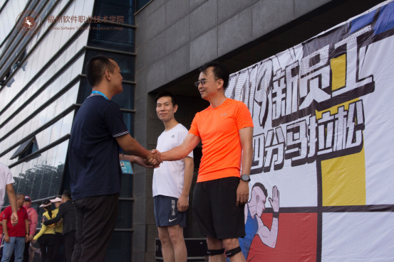 1567729300744019.png blob.png