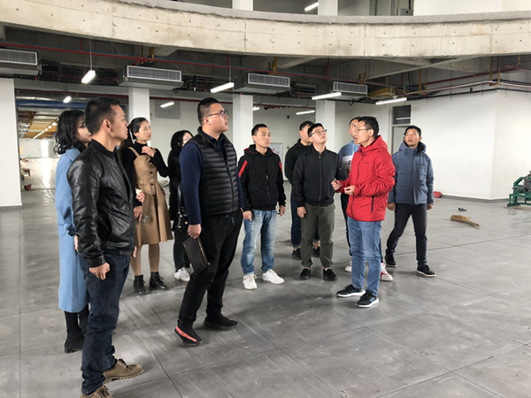 1554517042769537.jpg 参观1_副本.jpg